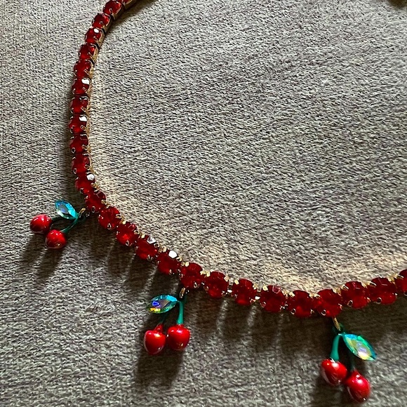 New Betsey Johnson BABYCAKES CHERRY TENNIS NECKLACE RED BRAND NEW WITH TAGS - Picture 5 of 7